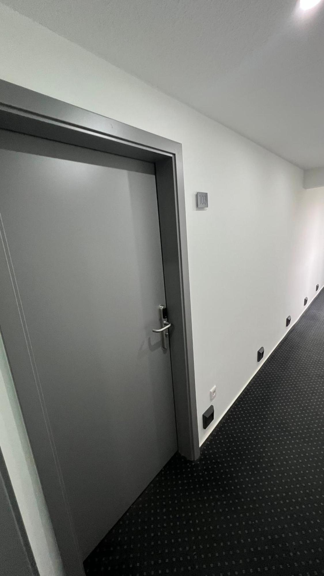 Hotel & Restaurant Am Kirschberg Alten Buseck Kamer foto